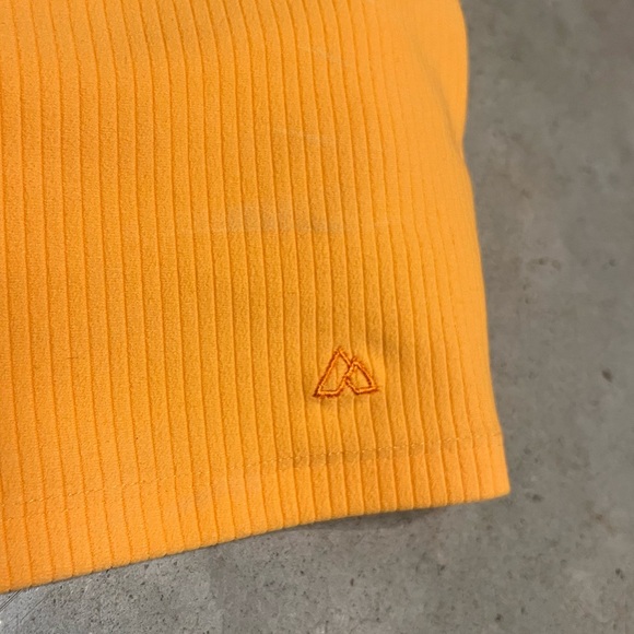 EUC Alpine Design ribbed crop tank top removable cups neon orange - Picture 4 of 5